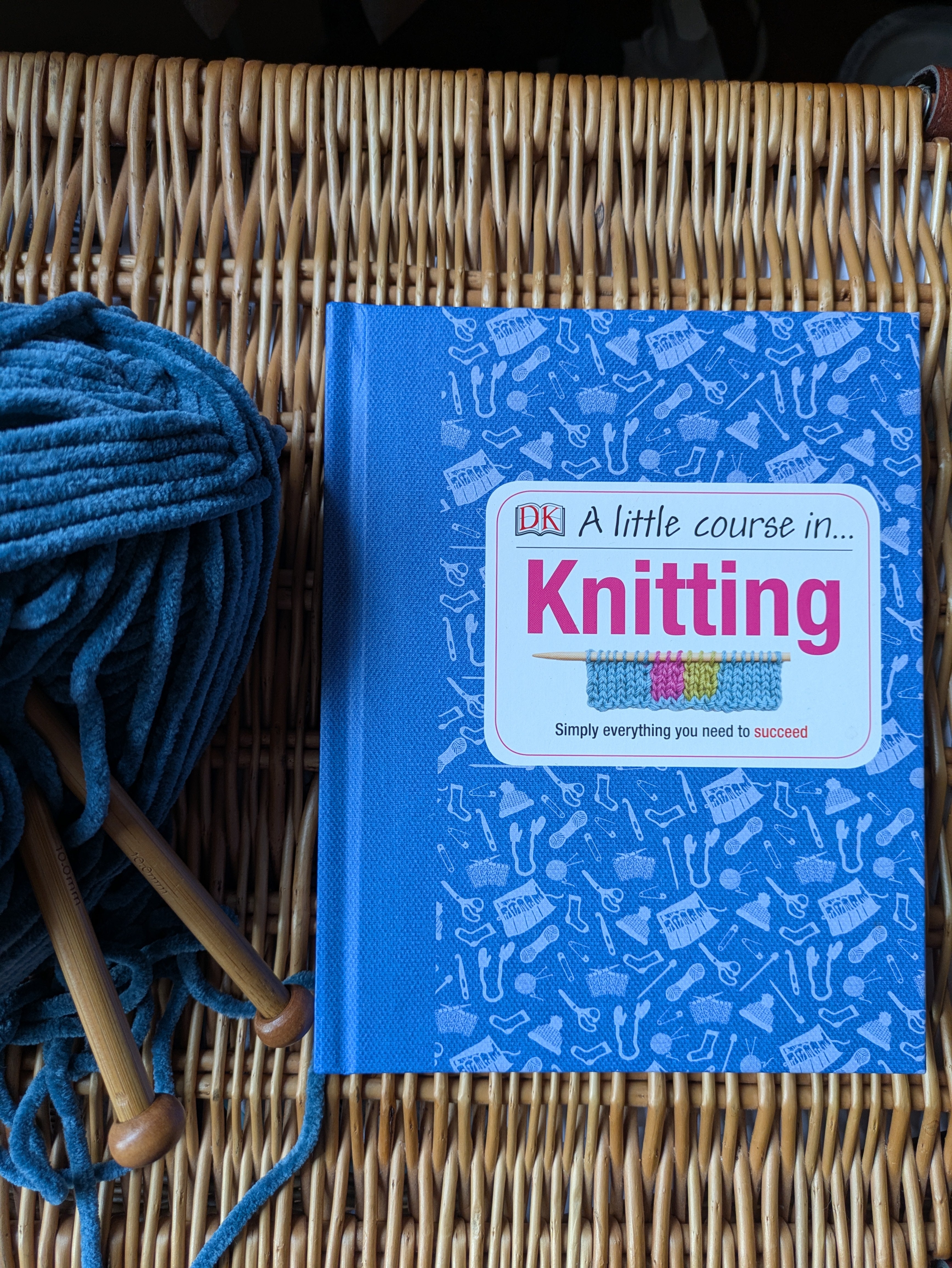DK - A Little Course in Knitting